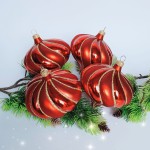 Bombka szklana  DUŻE CZERWONE  BĄCZKI KLIN  śr. 9 cm zestaw 4 szt.